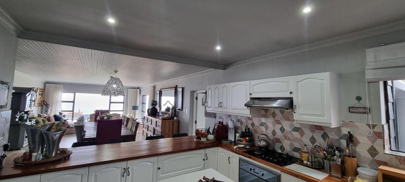 5 Bedroom Property for Sale in Reebok Western Cape